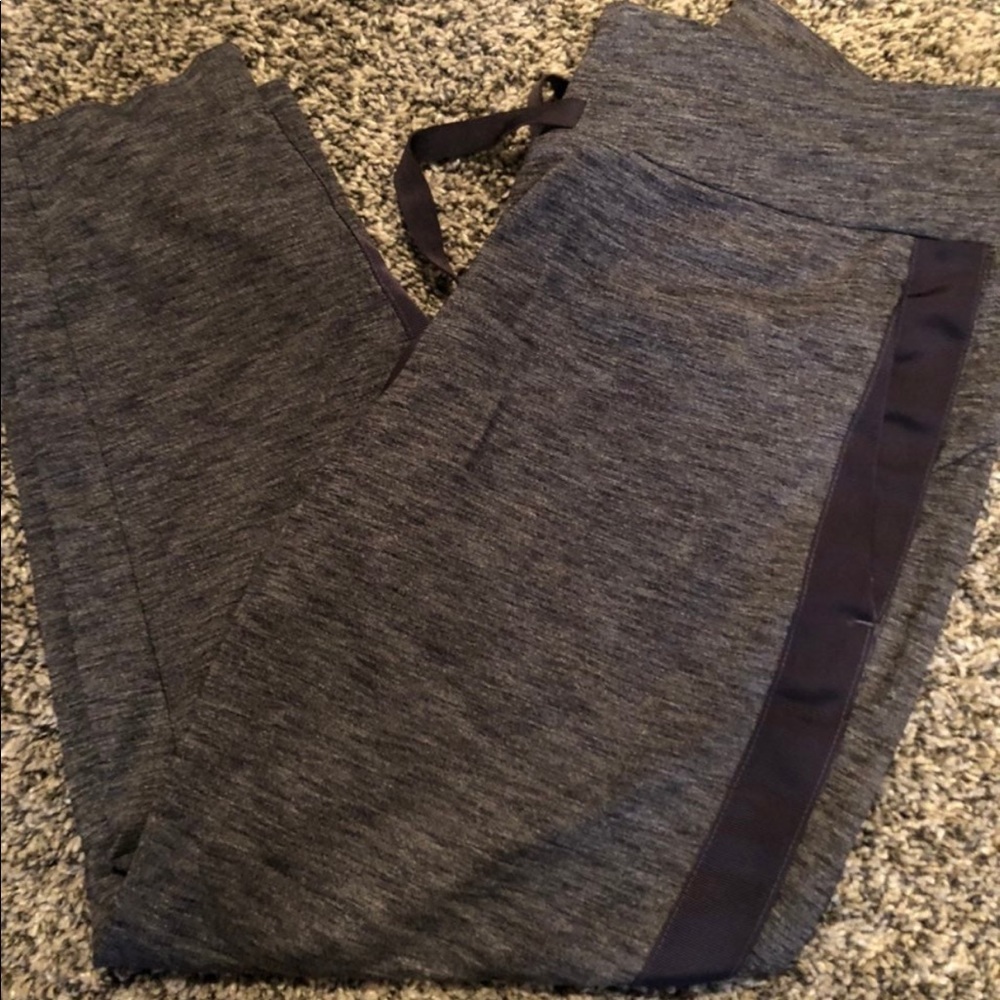 Athleta gray pants medium petite
